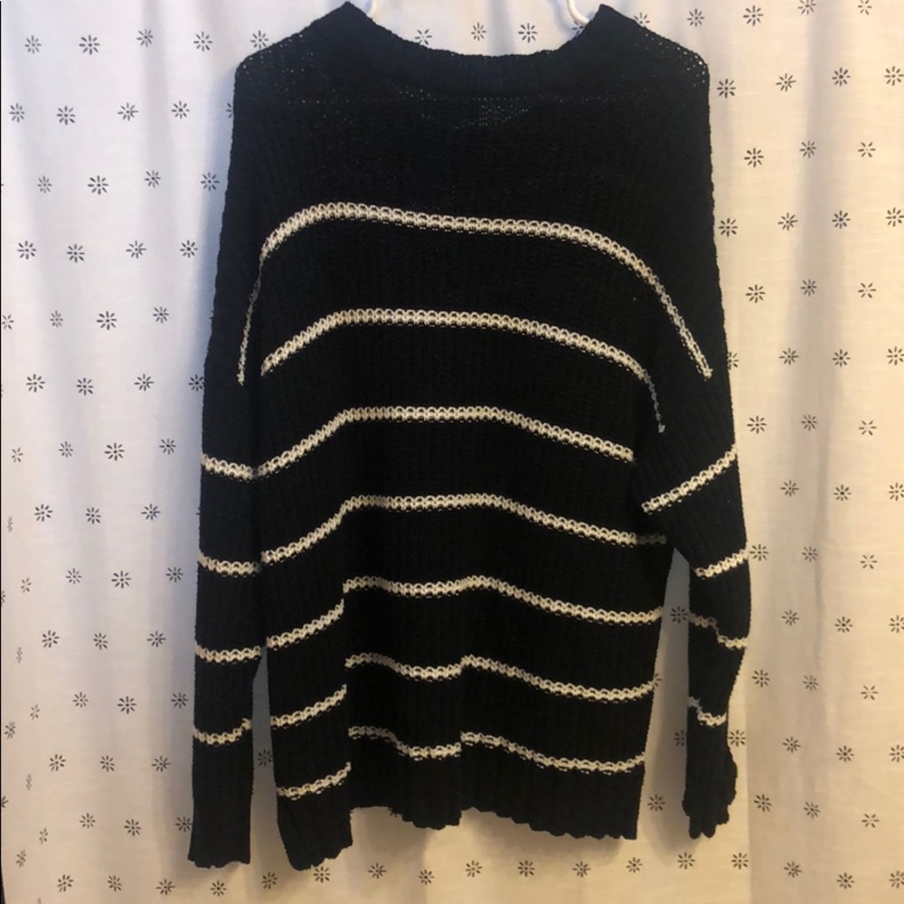 Sweater - Picture 2 of 4
